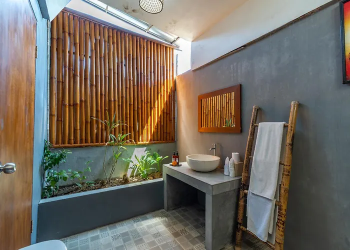 Araya Bed & Breakfast 3*